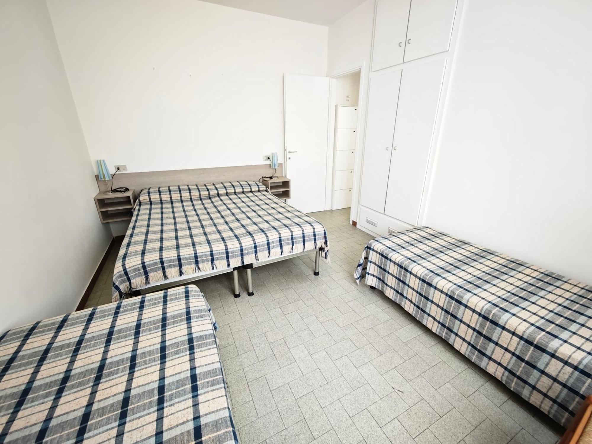 Anna 4 Apartment